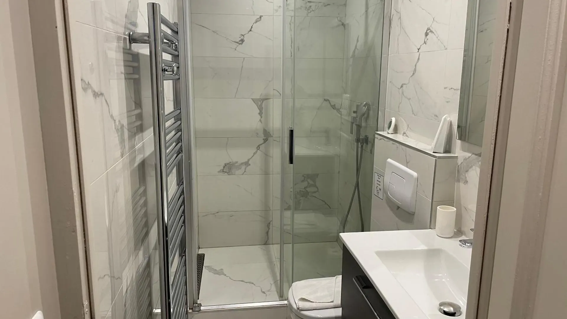 Апартаменты Appartement Familial Sur Cour - Au Coeur De Париж